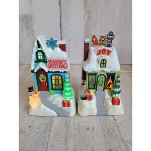 Hallmark Christmas Caroling seasons greetings Joy house xmas set figure